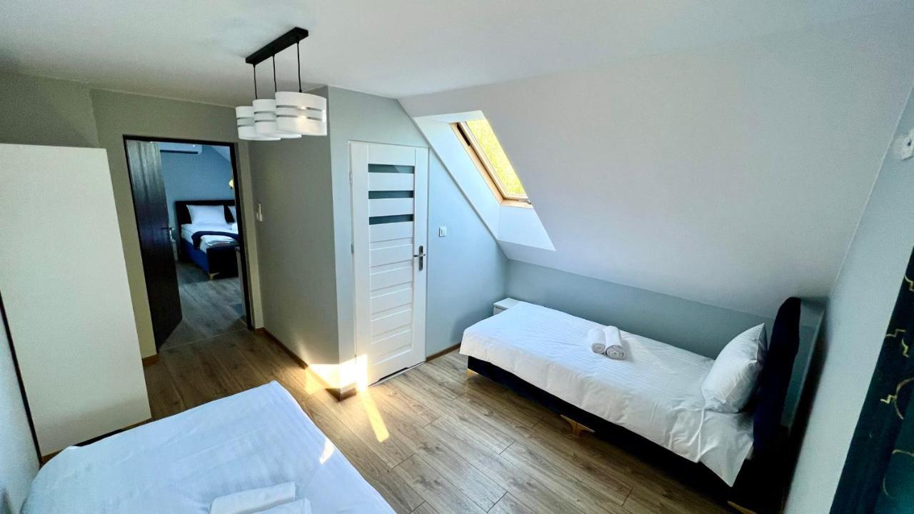 Aparthotel W Dolinie Stawow Zator By Housine Las Eksteriør billede