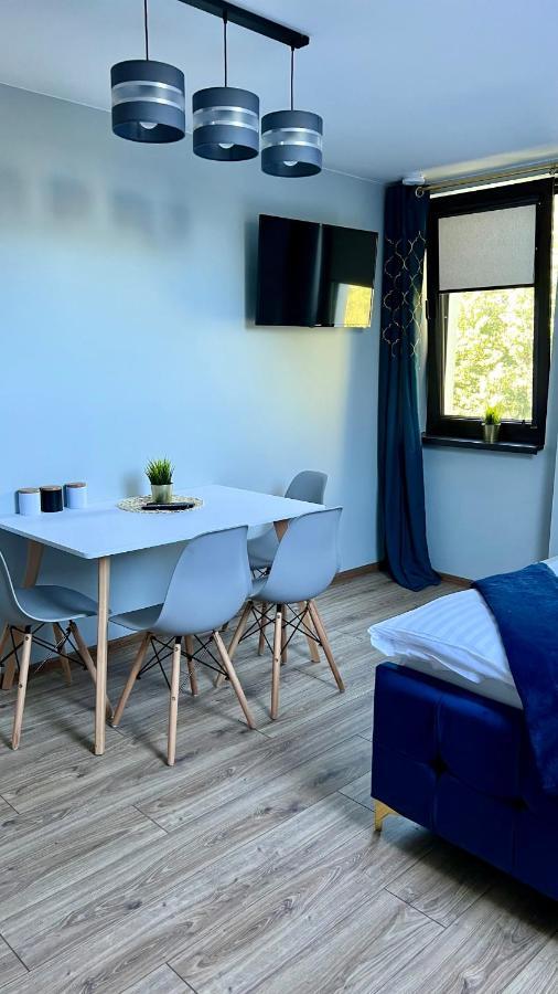 Aparthotel W Dolinie Stawow Zator By Housine Las Eksteriør billede