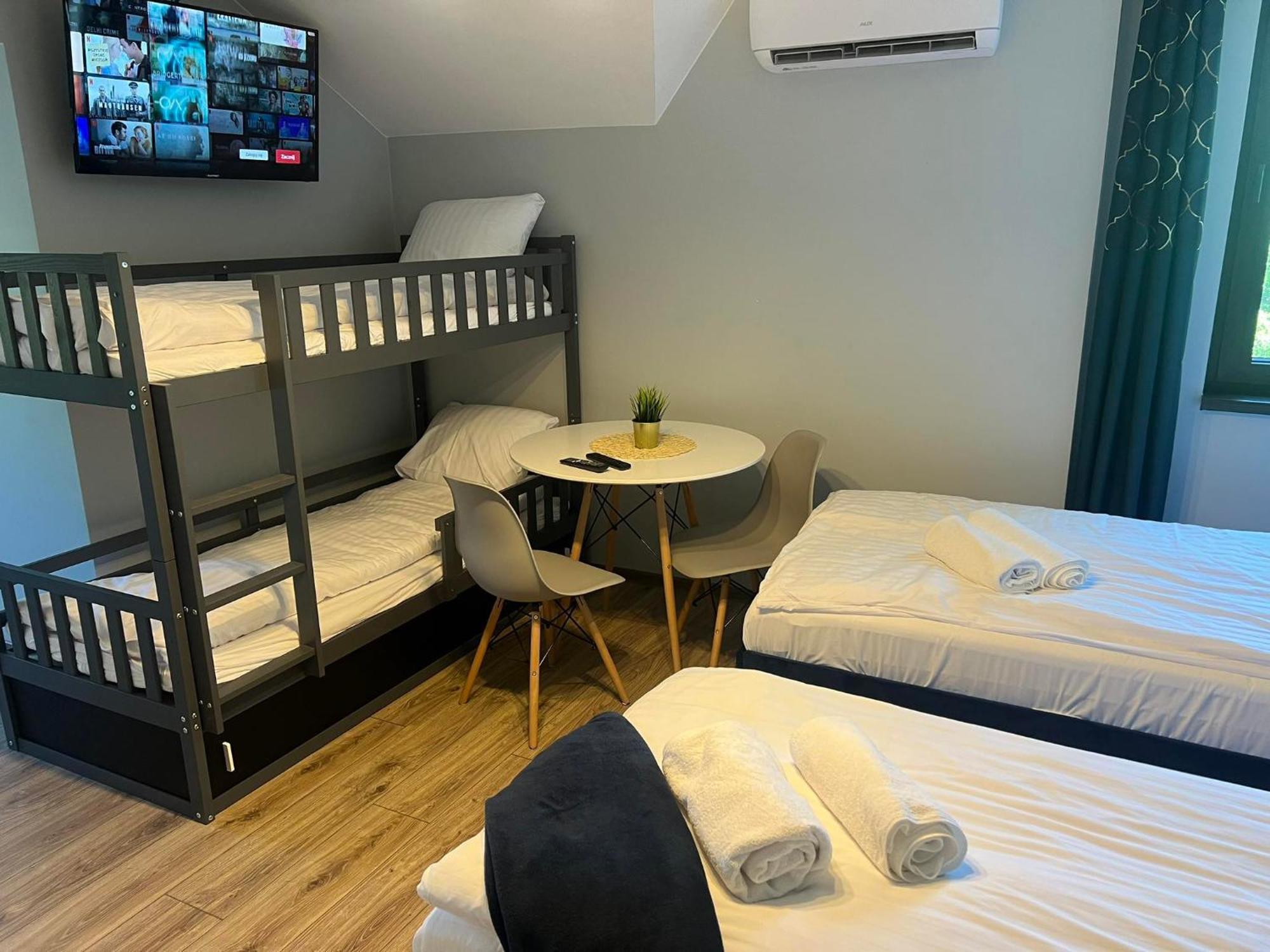 Aparthotel W Dolinie Stawow Zator By Housine Las Værelse billede